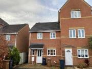 3 bedroom end of terrace house for rent in Beckett Road...