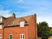 3 Bedroom End Of Terrace House For Rent In Bicester,...