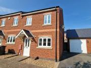3 Bedroom End Of Terrace House For Rent In Birstall