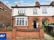 3 bedroom end of terrace house for rent in Branfill...