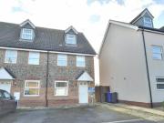 3 Bedroom End Of Terrace House For Rent In Bury St...