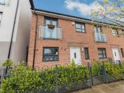 3 bedroom end of terrace house for rent in Camp Street,...