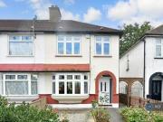 3 Bedroom End Of Terrace House For Rent In Chadwell...