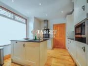 3 bedroom end of terrace house for rent in Clarence...