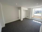 3 bedroom end of terrace house for rent in Bristol Road,...
