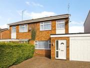 3 Bedroom End Of Terrace House For Rent In Dunstable