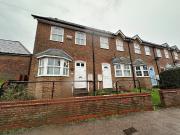 3 bedroom end of terrace house for rent in Gordon Road,...