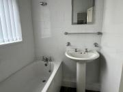 3 bedroom end of terrace house for rent in Holyrood...