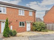 3 bedroom end of terrace house for rent in Humber Road,...