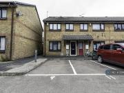 3 bedroom end of terrace house for rent in Mills Grove,...