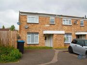 3 Bedroom End Of Terrace House For Rent In New Bradwell,...