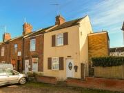 3 bedroom end of terrace house for rent in North End...