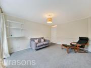 3 bedroom end of terrace house for rent in Oval, London, SW9