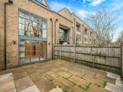 3 bedroom end of terrace house for rent in Pallister...