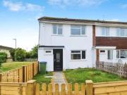 3 bedroom end of terrace house for rent in Potters Mead...