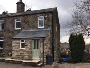 3 bedroom end of terrace house for rent in Saddleworth...