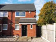 3 bedroom end of terrace house for rent in Small Thorn...
