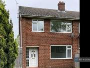 3 Bedroom End Of Terrace House For Rent In Swindon