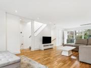 3 Bedroom End Of Terrace House For Rent In Thornton