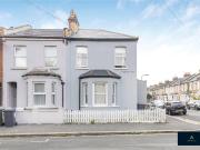 3 bedroom end of terrace house for rent in Thornton...