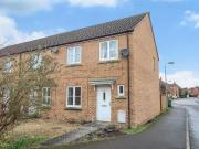 3 bedroom end of terrace house for rent in Timor Road,...