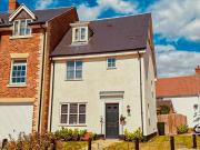 3 bedroom end of terrace house for rent in Wilfreds Way...