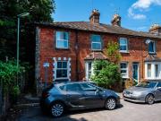 5 bedroom end of terrace house for sale