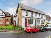 4 bedroom end of terrace house for sale