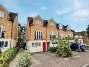 3 bedroom end of terrace house for sale