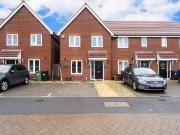 3 bedroom end of terrace house for sale