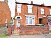 3 bedroom end of terrace house for sale