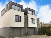 3 bedroom end of terrace house for sale in 10 Maxwell...