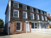 3 bedroom end of terrace house for sale in Ashford Road,...