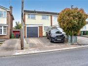 3 bedroom end of terrace house for sale in Baynham...