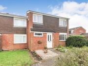 3 Bedroom End Of Terrace House For Sale In Bedford