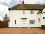 3 bedroom end of terrace house for sale in Beech Green...