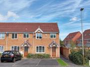 3 bedroom end of terrace house for sale in Bestwood...