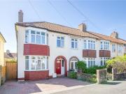 3 bedroom end of terrace house for sale in Beverley...