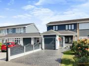 3 Bedroom End Of Terrace House For Sale In Canvey Island