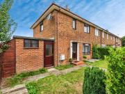 3 bedroom end of terrace house for sale in Castleshaw...