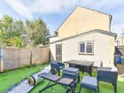 3 Bedroom End Of Terrace House For Sale In Central...
