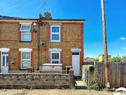 3 Bedroom End Of Terrace House For Sale In Chatham, Kent