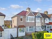 3 Bedroom End Of Terrace House For Sale In Chigwell, Essex