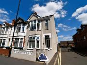 3 bedroom end of terrace house for sale in Clay Lane,...