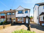 3 bedroom end of terrace house for sale in Drysdale...