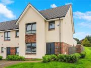 3 bedroom end of terrace house for sale in Earnshaw...