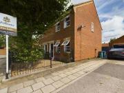 3 Bedroom End Of Terrace House For Sale In Fairford Leys