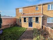 3 bedroom end of terrace house for sale in Gainsborough...