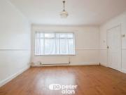 3 bedroom end of terrace house for sale in Glyn Eiddew,...