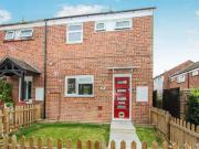 3 bedroom end of terrace house for sale in Greenshaw,...